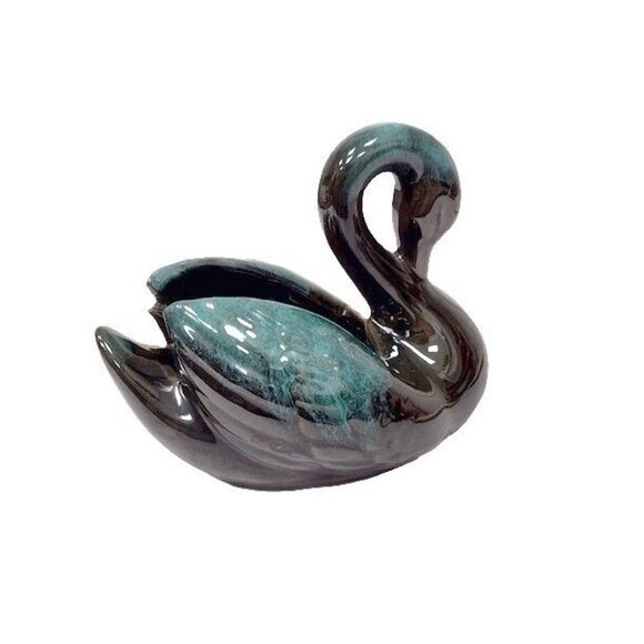 Vintage Blue Mountain Pottery Swan Planter or Trinket Dish - Picture 1 of 10